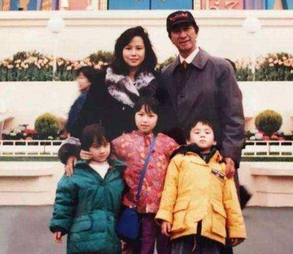 王毅:你是跳"科目三"的小伙子吧?