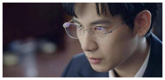 当"胡先煦"变身新样貌,惊艳重现,网友惊呼!_表演_张弛_角色