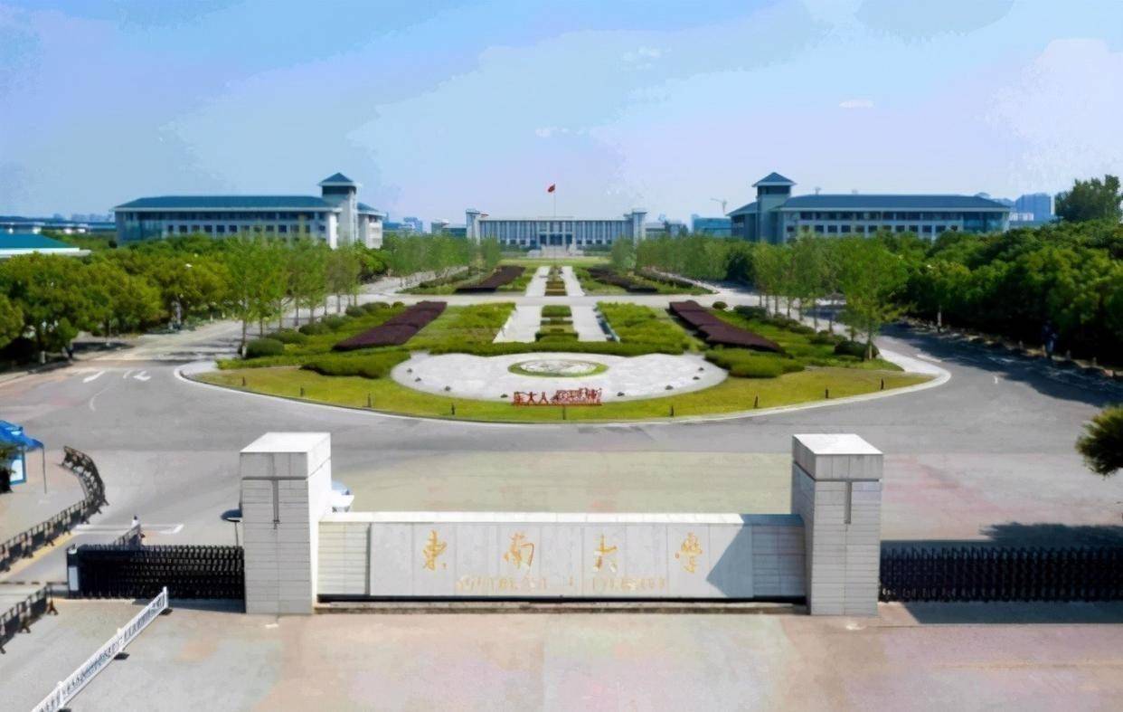 校园规模一般都比较大,像我国一些985,211,双一流高校的校园规模就是