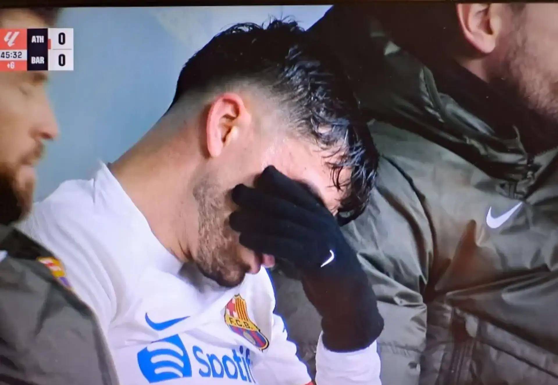 这几乎与乌斯曼·登贝莱在巴萨的记录相仿.