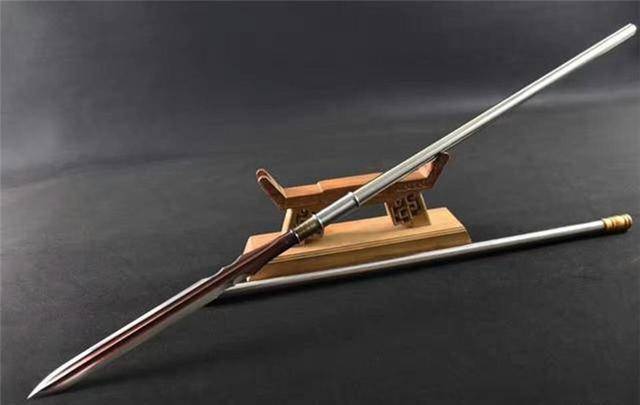 原创中华冷兵论之长兵棍戈矛戟枪长江后浪推前浪的格斗武器发展史