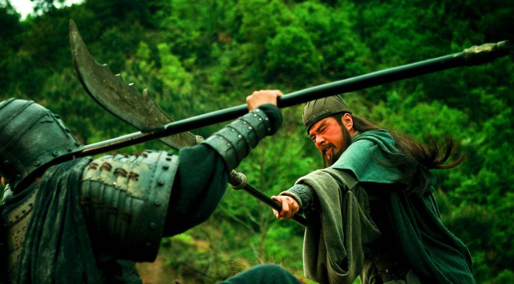 "关羽定睛一看,确定了颜良的位置,立马提刀上马,横穿于千军万马之间