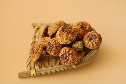 蛇床子,五倍子,黄柏,川椒,苦参,百部各15克,雄黄20克,土茯苓12克,白矾