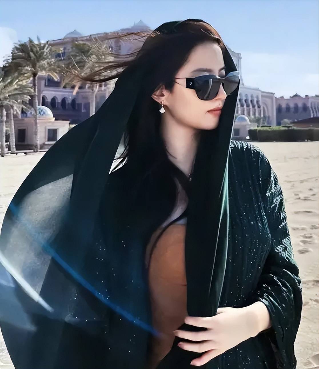 原创刘亦菲穿黄色抹胸超短连衣裙性感优雅高贵又有仙气