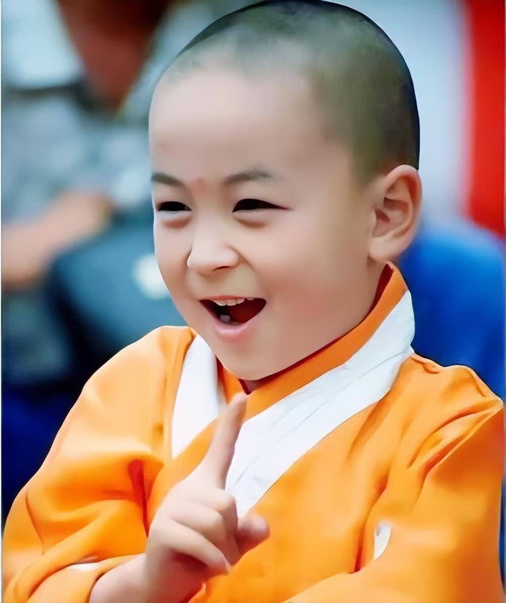 释小龙何洁分手11年后,一个身家过亿,一个捉襟见肘