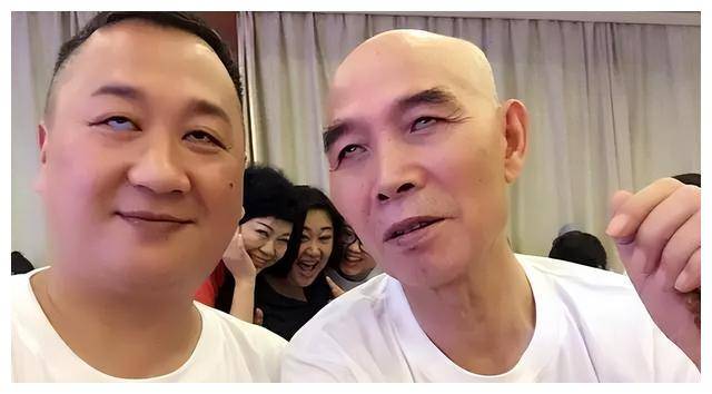 原创川渝名人座驾曝光李伯清开了什么车成都男神魅力独特