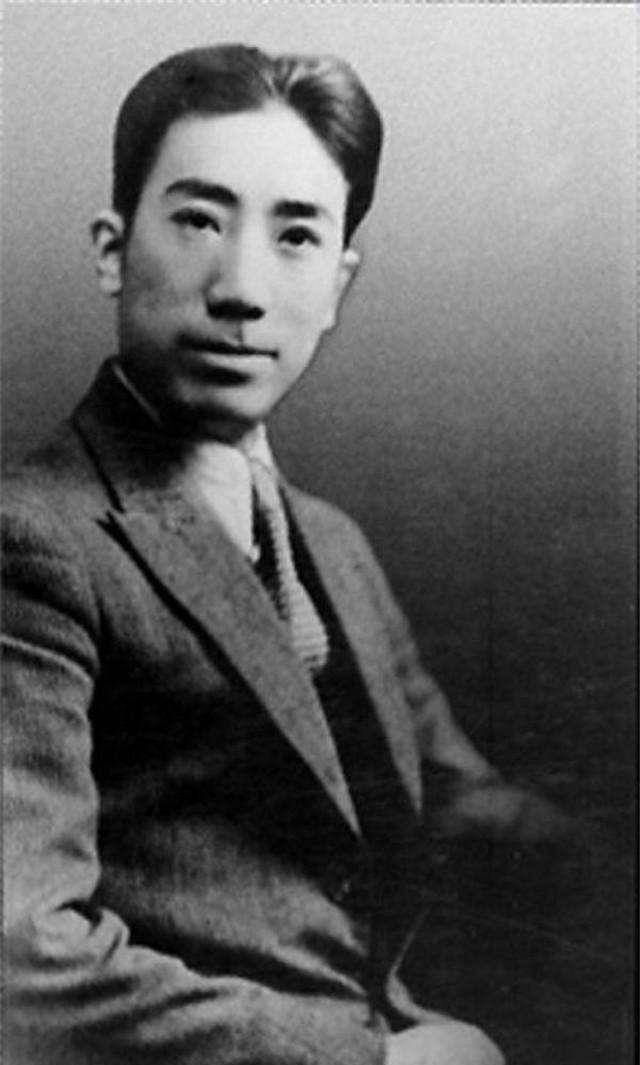 原创三十箱珠宝被洗劫胡蝶气得大病一场丈夫没关系我可以养你