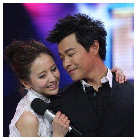 原创陈思诚佟丽娅泰国游离婚不分家幸福一家三口温馨旅行