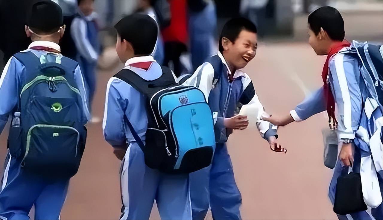 原创2024年放暑假时长曝光上海小学生乐开了花家长却满面愁容
