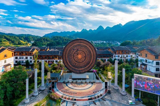 贵州6天5晚跟团游,贵州旅游纯玩团6天多少钱_景区_中国_景点