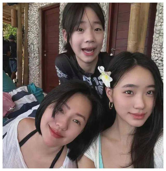 挖掘许雅钧家庭秘密探析小s女儿的家族地位性格揭秘