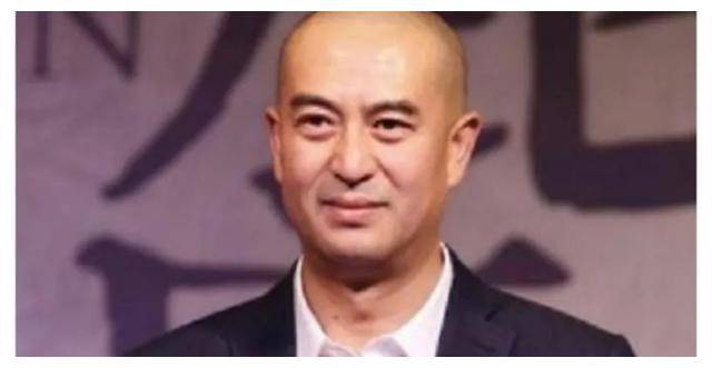 张嘉译,从被换角悲剧出发,踏上逆袭征程,成为荧幕霸主!