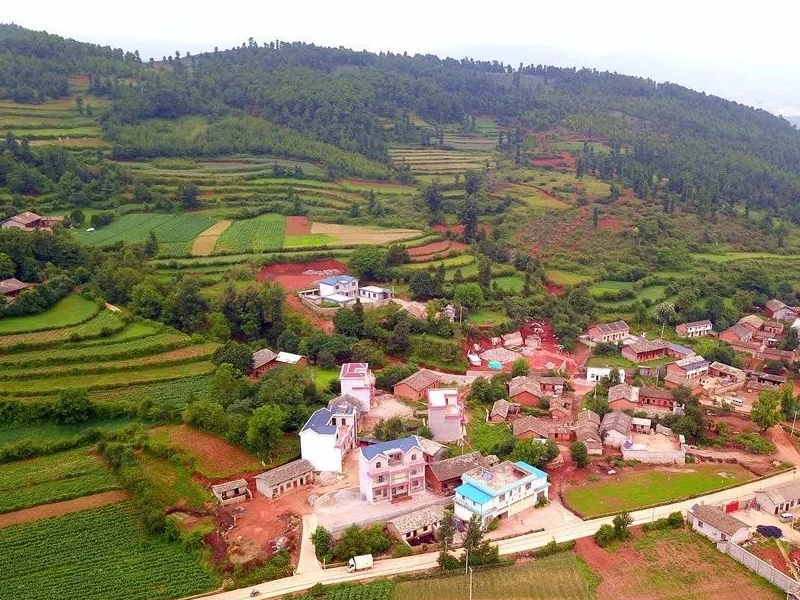 会泽高空下的美丽乡村:驾车乡芹菜村