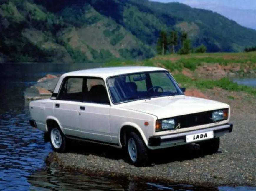 俄罗斯四大怪之首:拉达汽车,回顾其历史浮沉