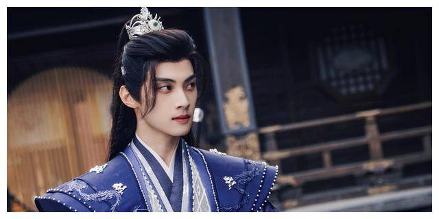 《长相勿》,今日开播,全剧22集,演员有范桢和黄鑫