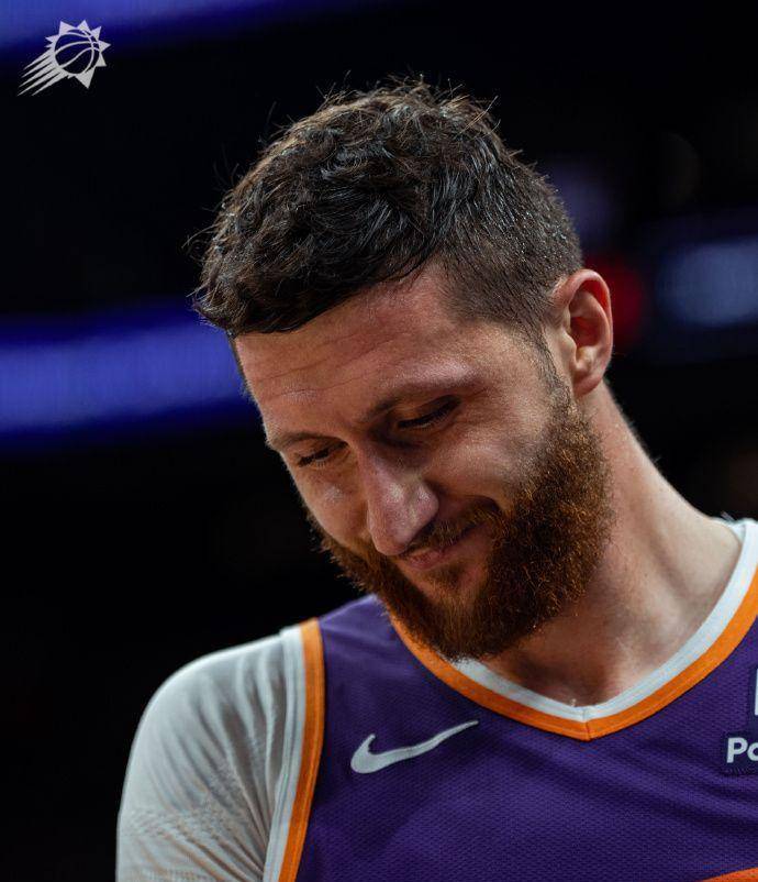 原创3月8日数评nba库里伤退勇士输球爱德华兹磕筐大帽力挽狂澜