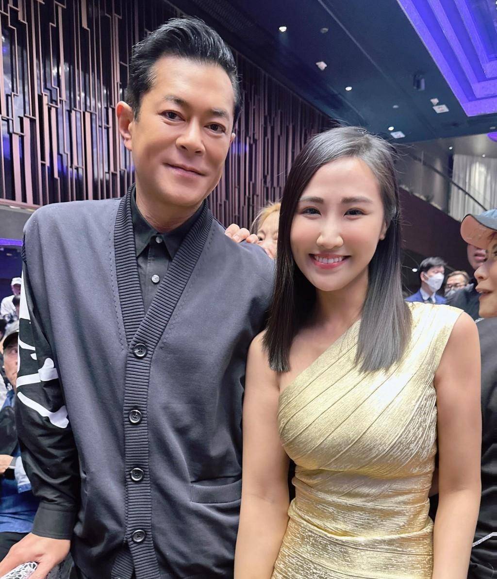 原创成龙出席香港武打明星新年聚会神采飞扬超冻龄古天乐颜值崩坏