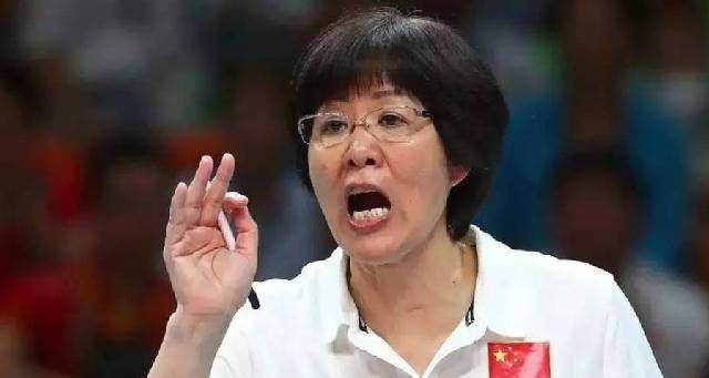 原创隐形富婆郎平曾同时收到两份巨额年薪数十个代言傍身