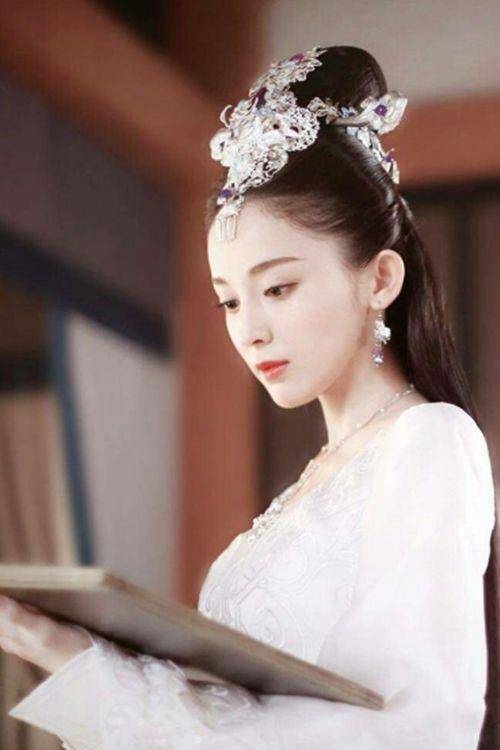 原创中国最美5大校花关晓彤最美章泽天最有才而她美若天仙才貌双全