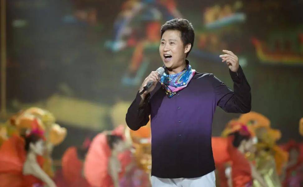 耿为华迫不及待的点开,但短信内容却让他高兴不起来,"耿为华老师,这段