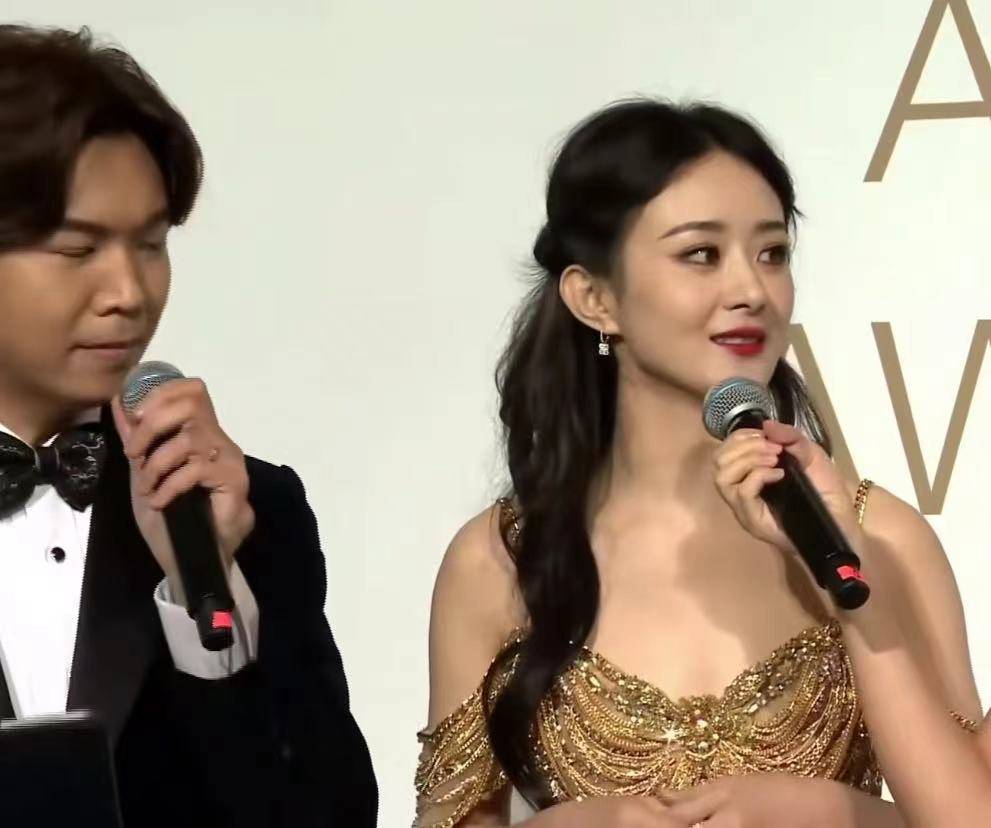 原创赵丽颖获亚洲电影大奖新剧将播还想和张艺谋导演再合作