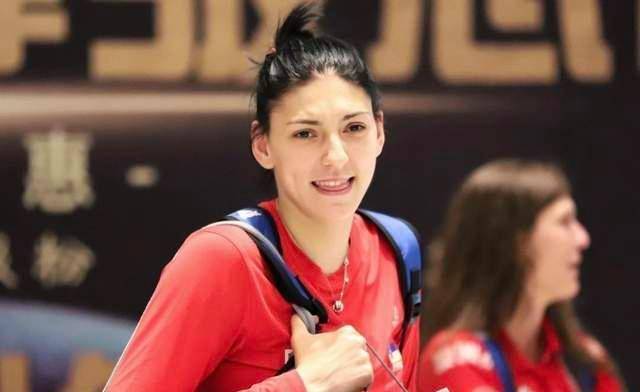 博斯科维奇:女排巅峰27岁,追寻未尽的奥运夙愿_伊萨奇巴希_塞尔维亚