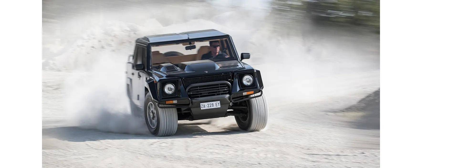 绰号兰博蓝波的lm002 最高时速210公里每小时的卡车_搜狐汽车_搜狐网