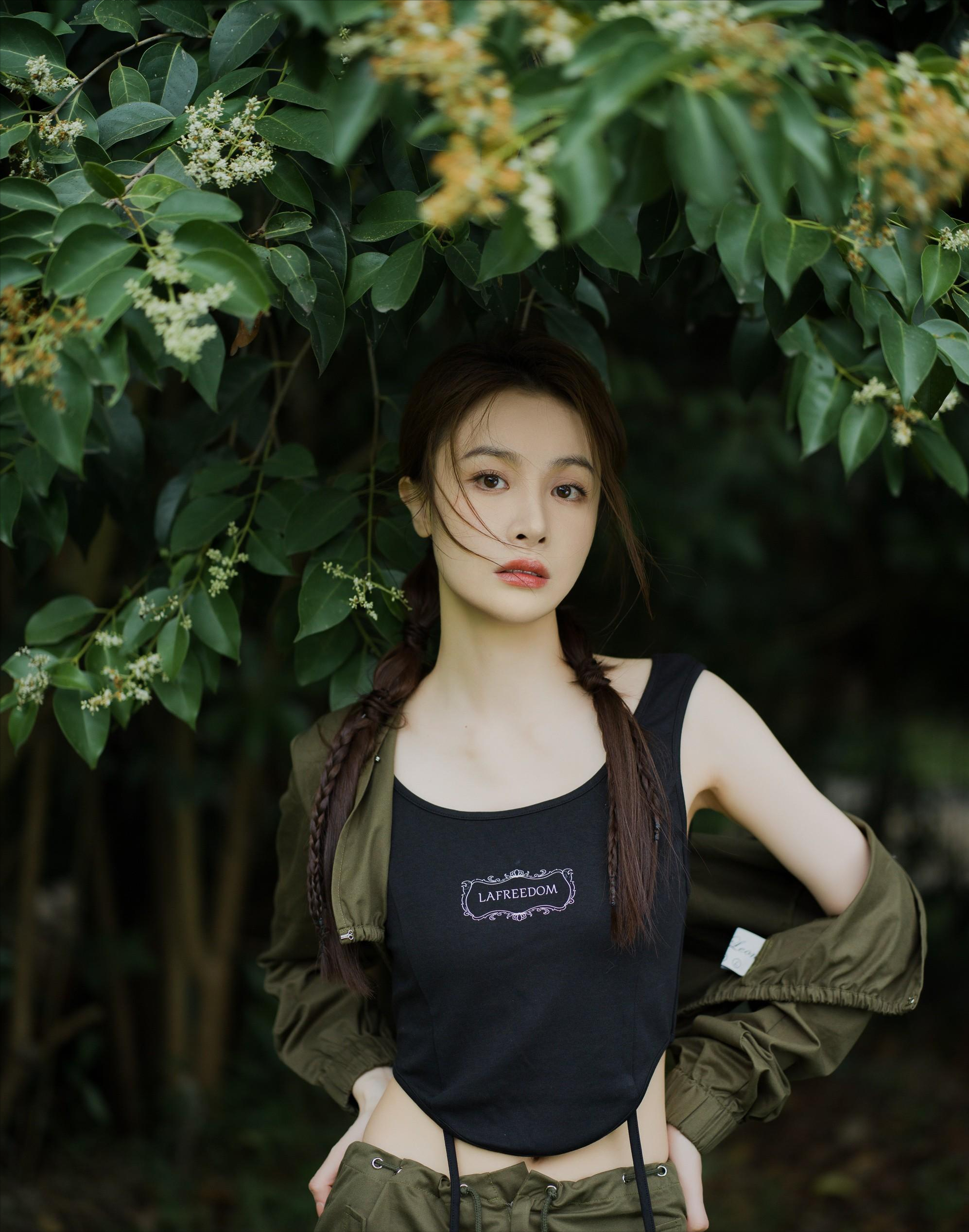 上帝的宠儿:隆妮 身材比例完美无缺,颜值美的不可方物_魅力_女性_角色