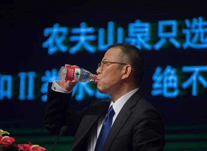 农夫山泉和钟琰琰最近有点烦