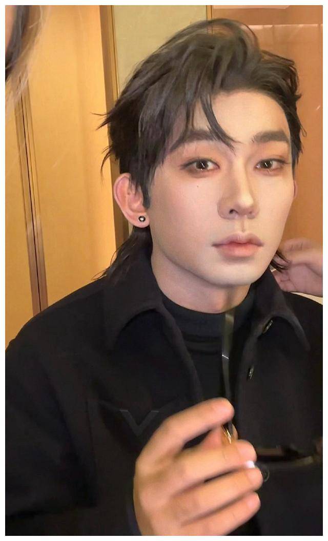 明星们统一使用爆款滤镜引起了谁的共鸣