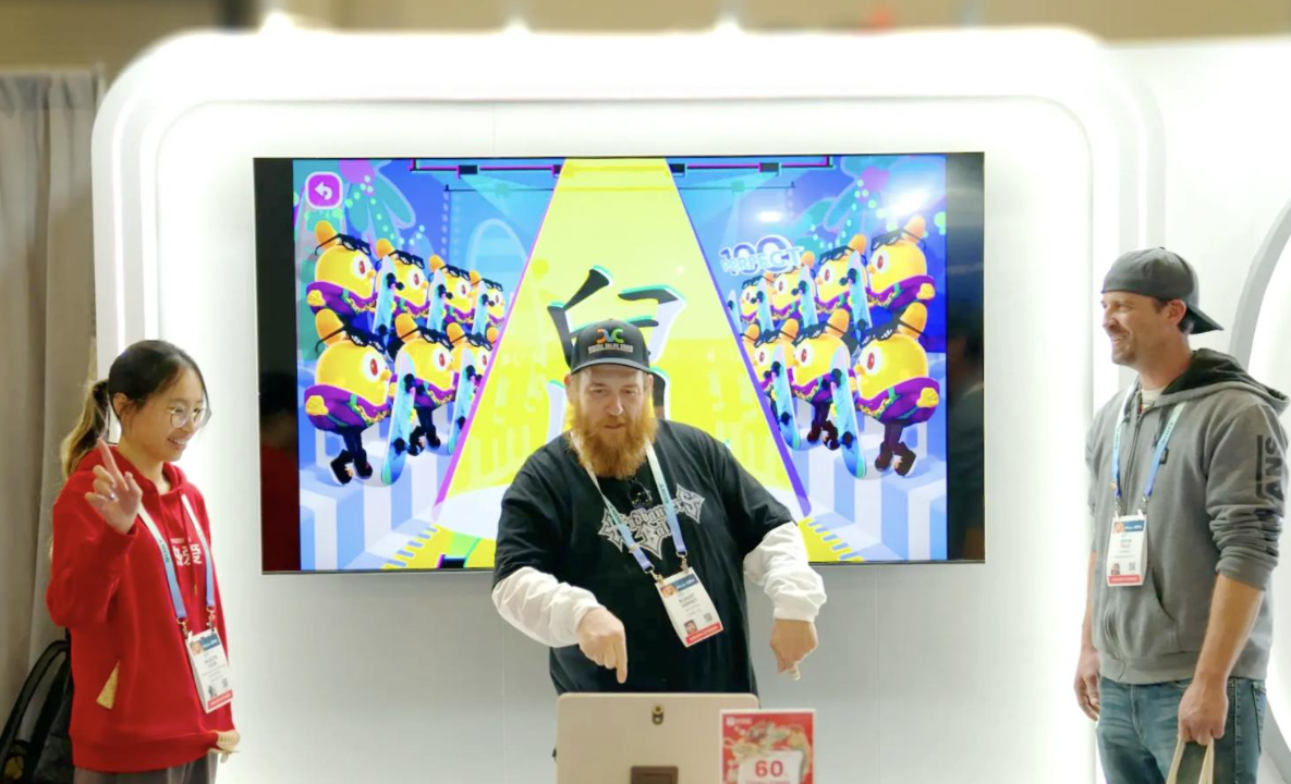 技术创新引领未来教育发展学而思闪耀ces舞台