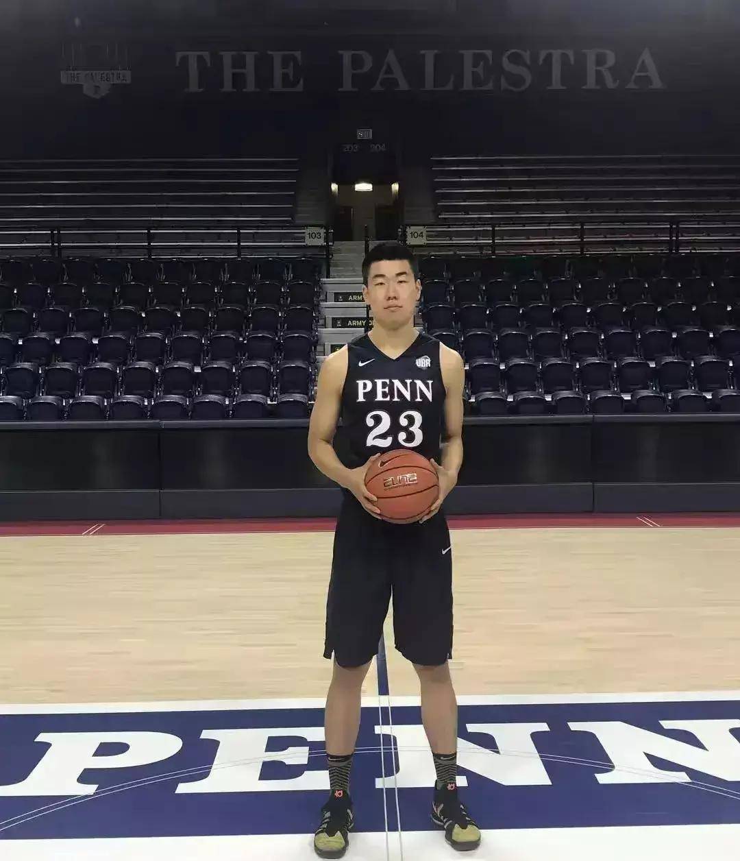 原创23号球衣的新疆广汇逼王王泉泽终于迎来复苏一战