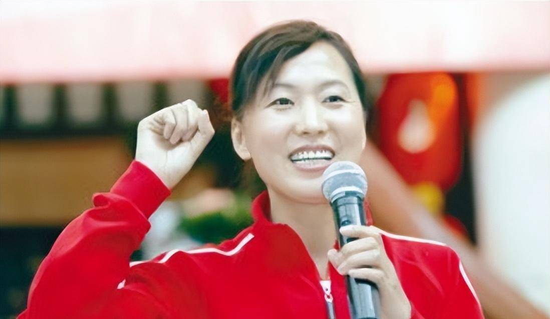 原创东方神鹿王军霞退役移居国外3个孩子3个爹现家庭生赢家