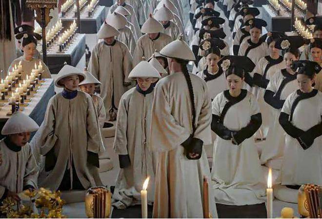 自武则天以来,科举殿试常常会由皇帝亲自监考.