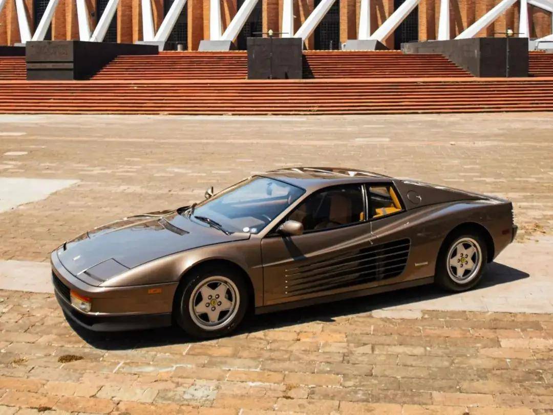稀有配色的1988年法拉利 testarossa_搜狐汽车_搜狐网