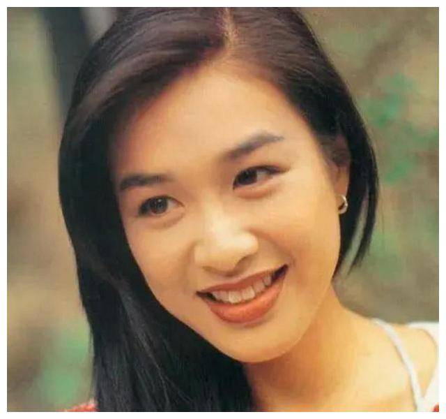 钟丽缇51岁再为小12岁老公生四胎为何如此拼命