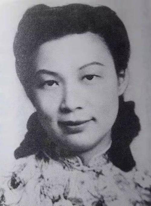 直到1964年初,蒋梦麟和徐贤乐才正式离婚.半年后,他因肝癌病逝.