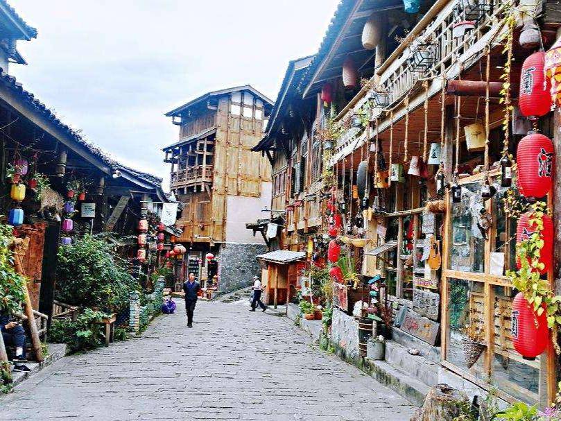 贡嘎山下的低调古镇是四川十大最美古镇之一却少有游客知道