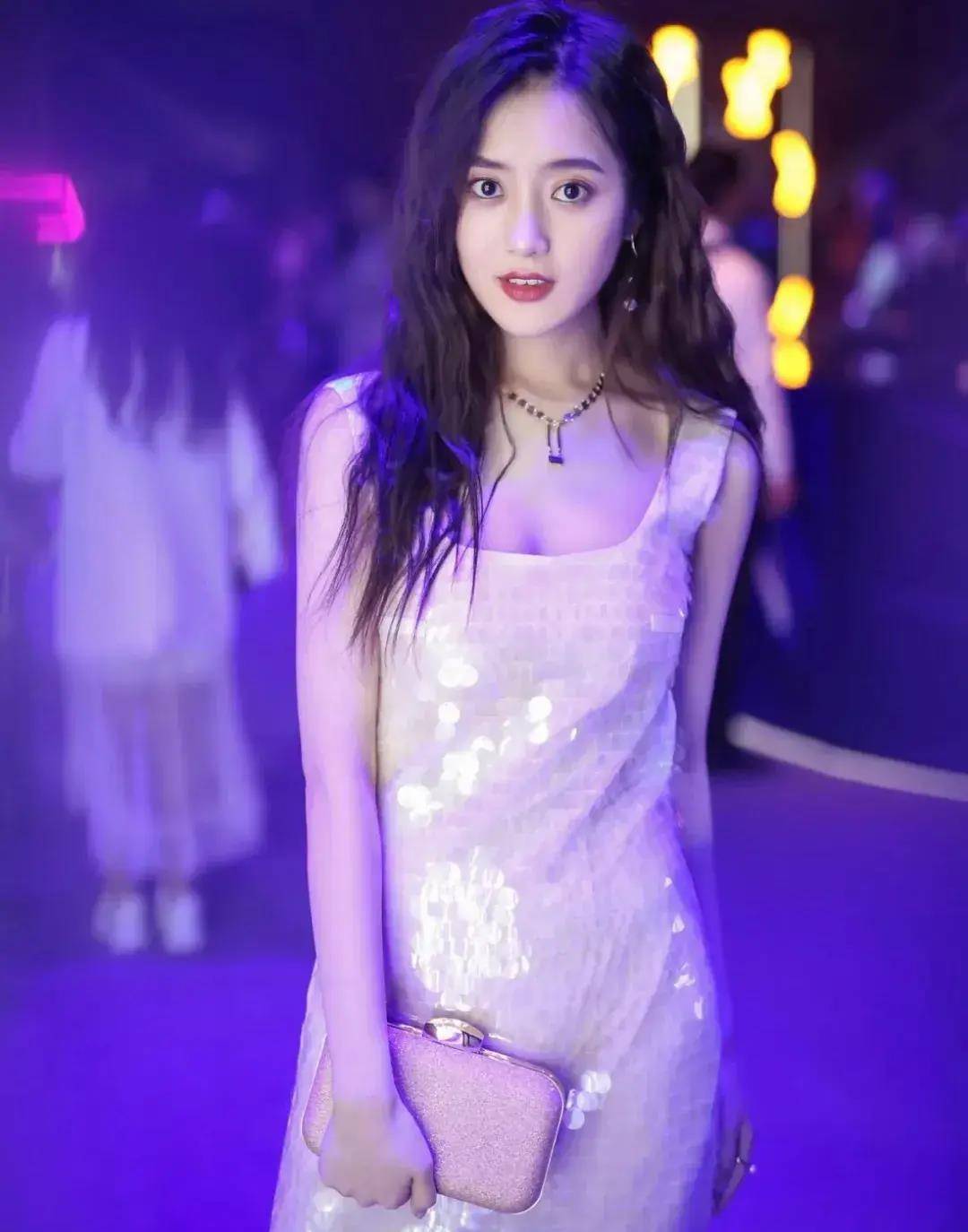 和赵丽颖2搭《与凤行》,多次被换角,《无限超越班》或许是契机_王梓薇