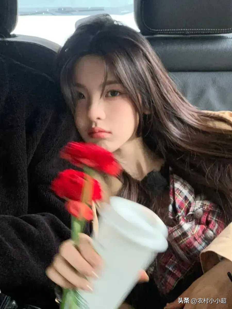 杨超越美丽不仅仅是外表更是一种气质的独特呈现