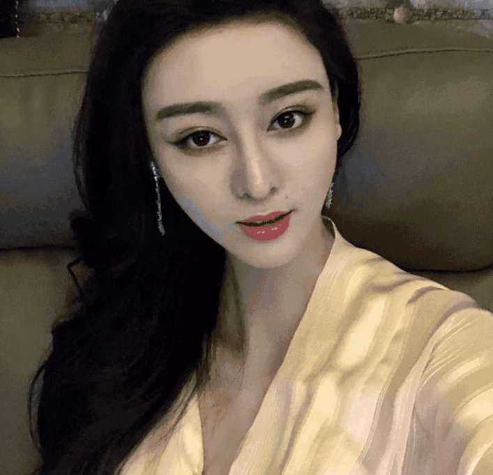 原创深圳女网红8年花800万整成范冰冰嫁给主刀医生后来怎么样了