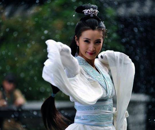 原创因丈夫落败而被抢走的女人们为何大多选择顺从而不是替夫报仇