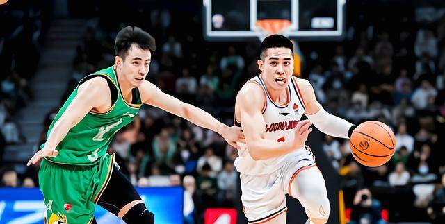 张镇麟力压国产伦纳德,助力杨鸣险胜恩师_赵继伟_崔永熙_比赛