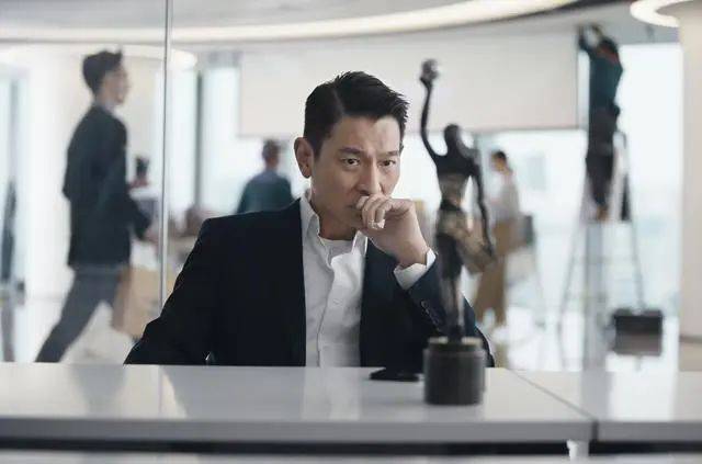 巨星三部电影全扑?这话也只有向太敢说了_刘德华_票房_行业