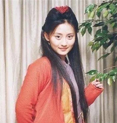 原创10版岳灵珊颜值对比谁有实力成令狐冲最爱谁颜值不够凑数