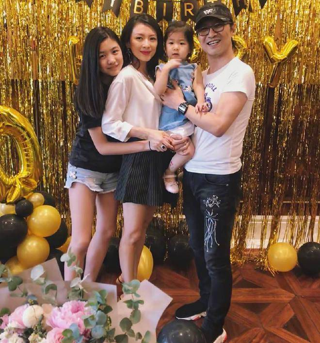 章子怡最想删掉的几张照片,网友:谁还没几个前任呢?_汪峰_vivian_媒体