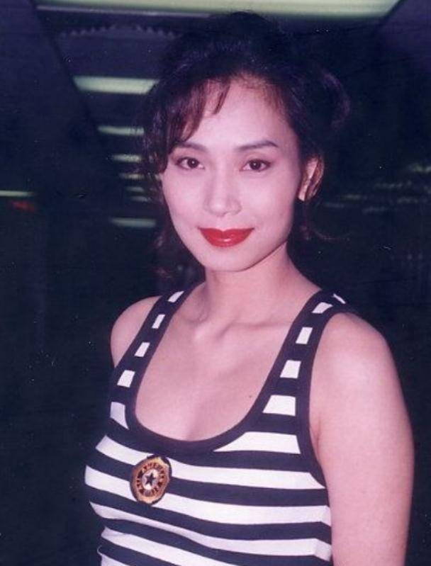 原创这4位红极一时的60岁女星都身价过亿有3位是豪门收割机