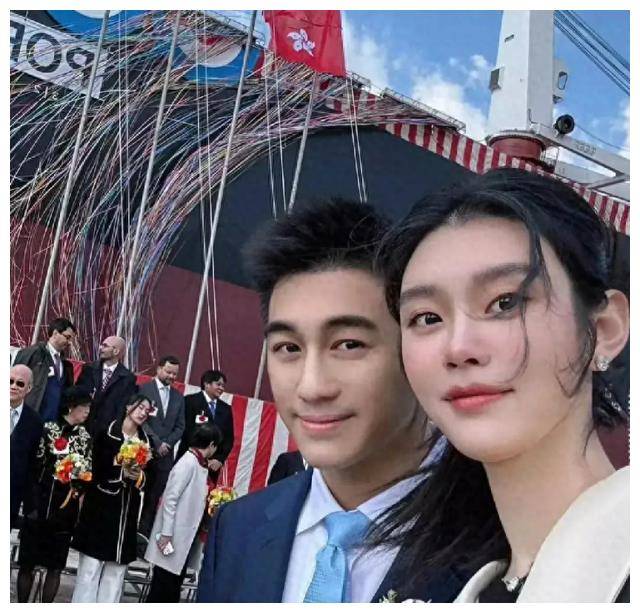 家庭_何猷君_何超欣