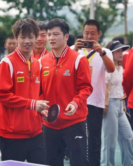 林高远出局有隐情,李尚洙错失机会,马龙受牵连引争议!_林哥_国乒_乒乓