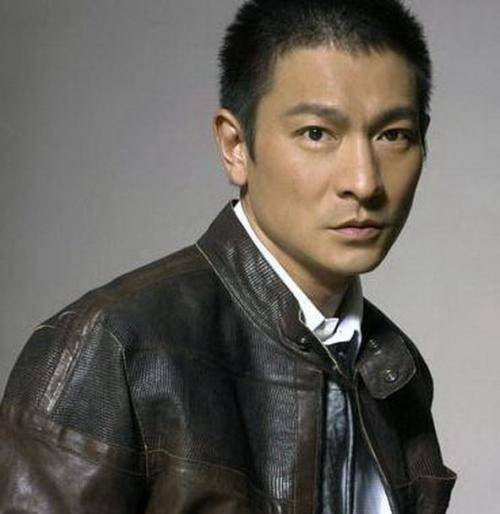 原创当年那个为追刘德华令父亲卖房跳海的女孩杨丽娟现状让人唏嘘